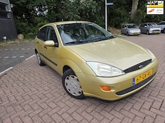 Ford Focus - 1.4-16V Ambiente Lage KM AIRCO 5 DR