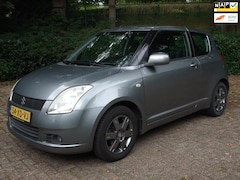 Suzuki Swift - 1.3 Exclusive airco grijs antraciet 3 deurs NL auto