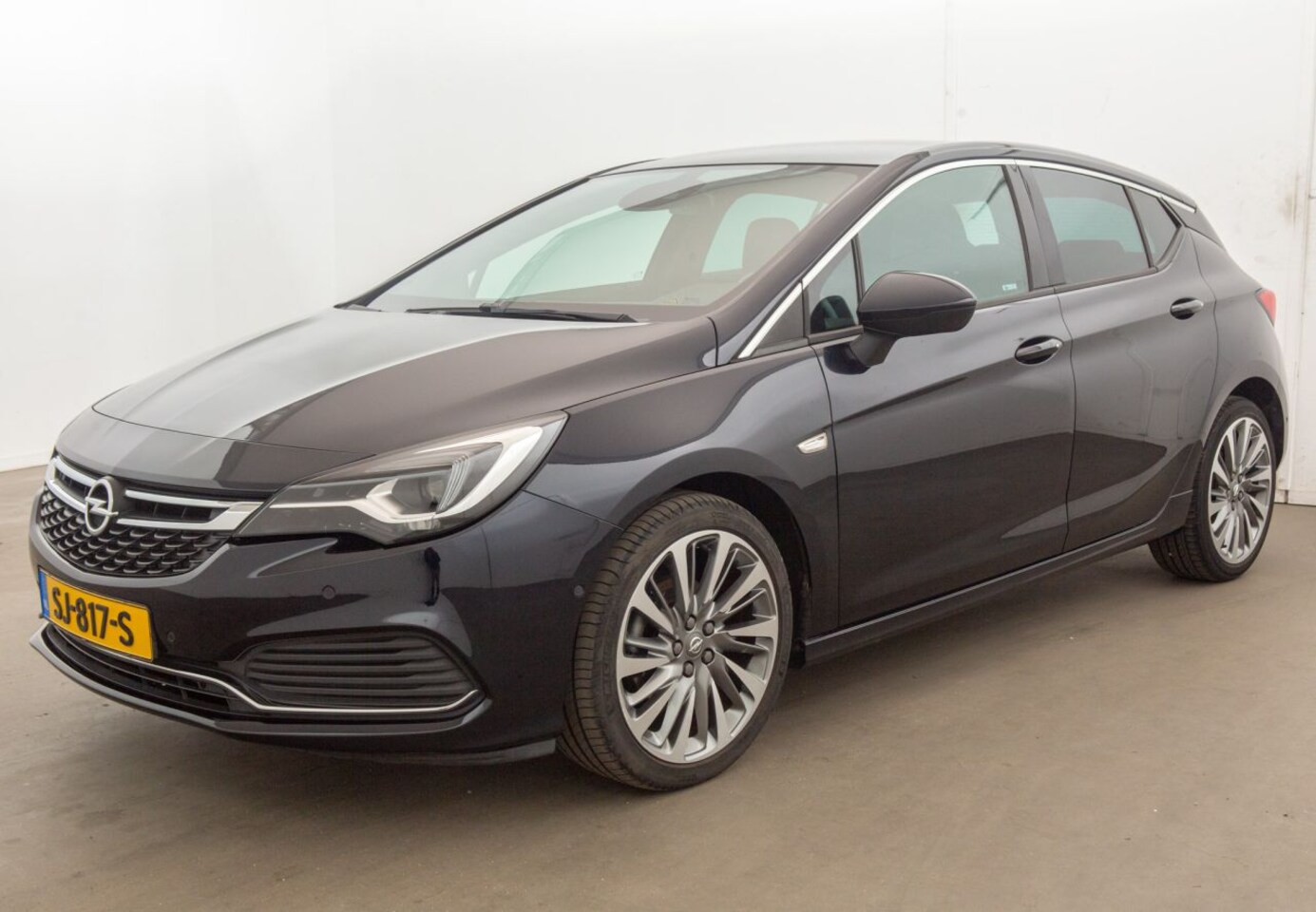 Opel Astra - 1.4 Clima Navi Camera 53.471 km Innovation - AutoWereld.nl