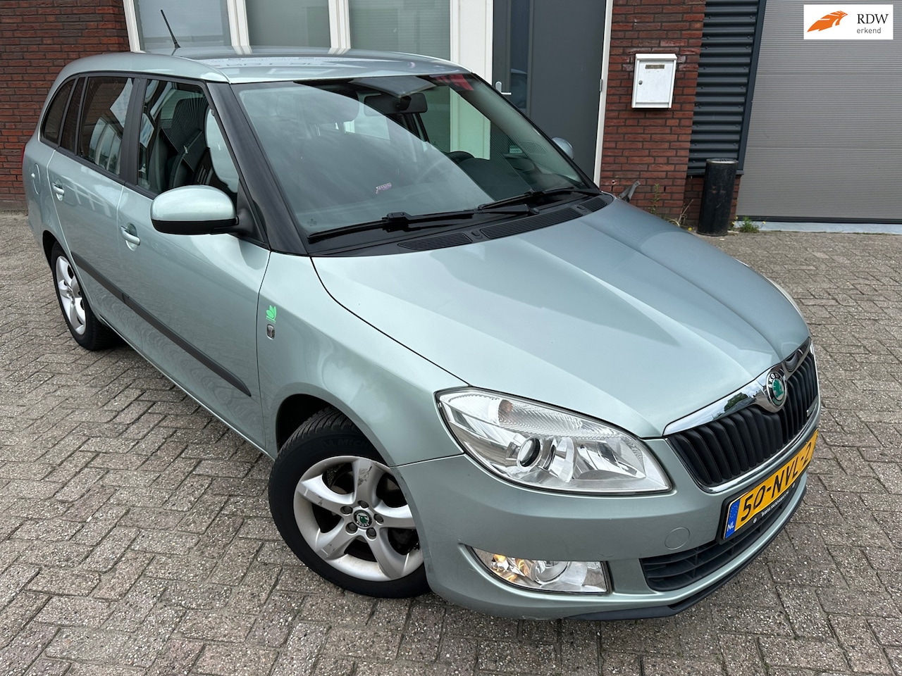 Skoda Fabia Combi - 1.2 TDI Greenline / Navi / Cruise / Airco / Carplay / NAP - AutoWereld.nl