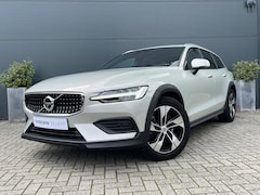 Volvo V60 Cross Country - 2.0 T5 AWD Pro | HUD | Massage | Standkachel | 360 Camera |