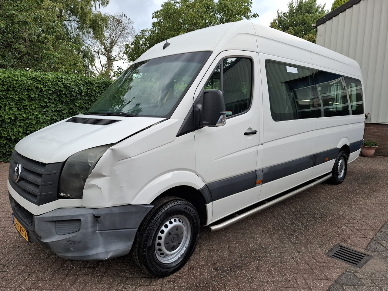 Volkswagen Crafter - 35 2.0 TDI L3H2 5995.- INCL BTW 9-PERSOONS ROLSTOEL LIFT 110PK - AutoWereld.nl