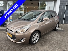 Hyundai ix20 - 1.4i i-Vision NW koppeling 2 nieuwe banden