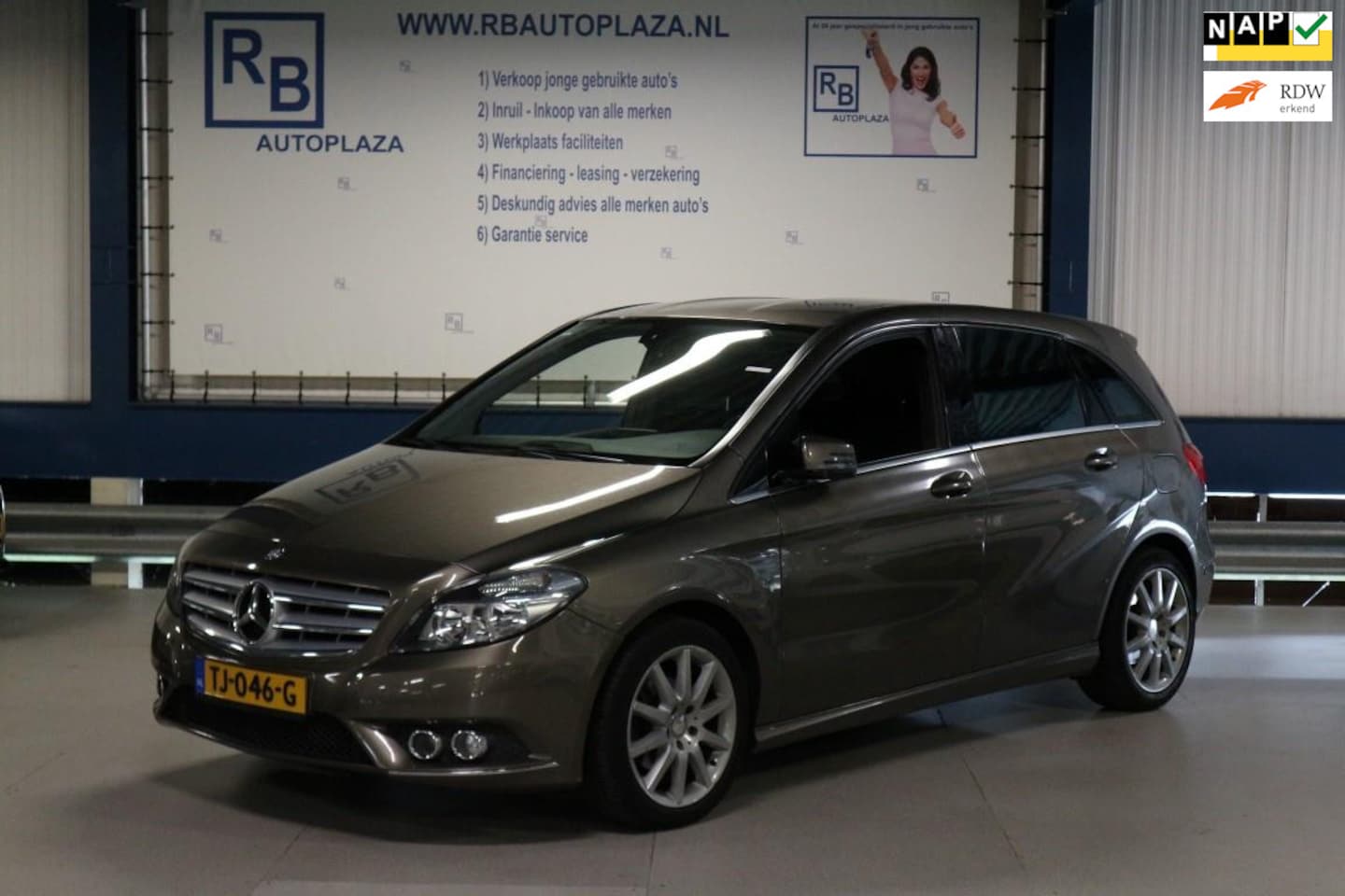Mercedes-Benz B-klasse - 180 Ambition / Automaat / LEUKE AUTO ! - AutoWereld.nl