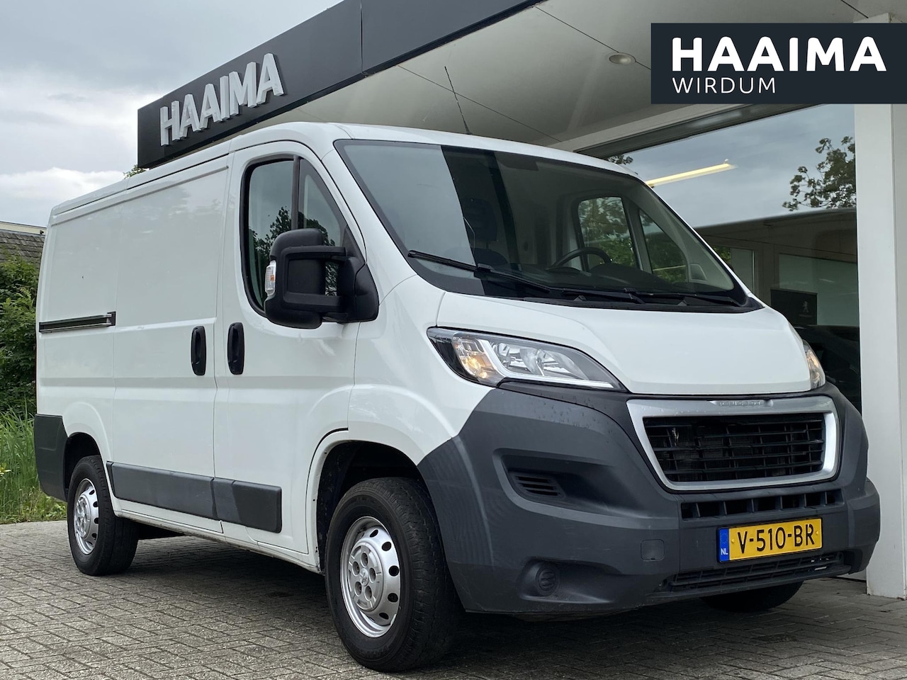 Peugeot Boxer - 328 2.0 BlueHDI L1H1 Profit+ | 3 zitplaatsen | Weinig kilometers | Laadruimte inrichting n - AutoWereld.nl