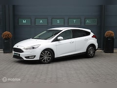 Ford Focus - 1.5 Titanium | Aut | Stoelverwarming | Navi | Climate