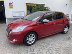 Peugeot 208 - 1.2 PureTech Style Airco Cruisecontrol