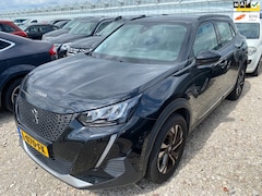 Peugeot 2008 - 2020 * 1.2 PureTech Blue Lease Allure * LED * AIRCO * NAVI