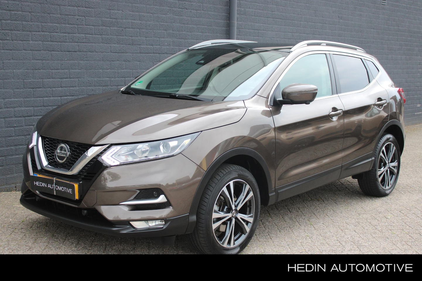 Nissan Qashqai - 1.3 DIG-T 160 PK N-Connecta Navigatie | 360 Graden Camera | Climate Controle | Cruise Cont - AutoWereld.nl