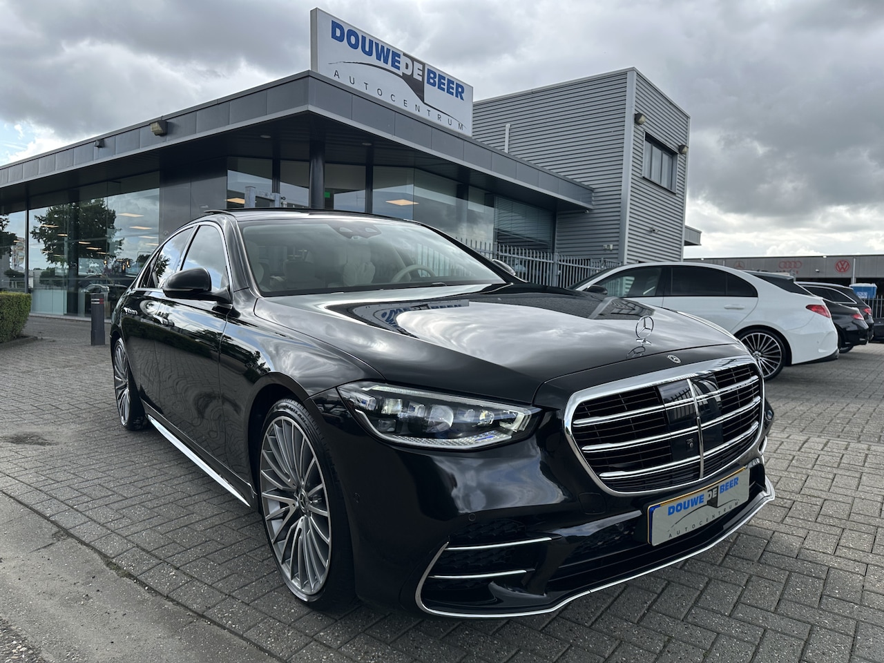 Mercedes-Benz S-klasse - 500 4MATIC AMG Line Full option Pano-Dak | Excl. Leder | Schermen | Burmester | Keyless - AutoWereld.nl