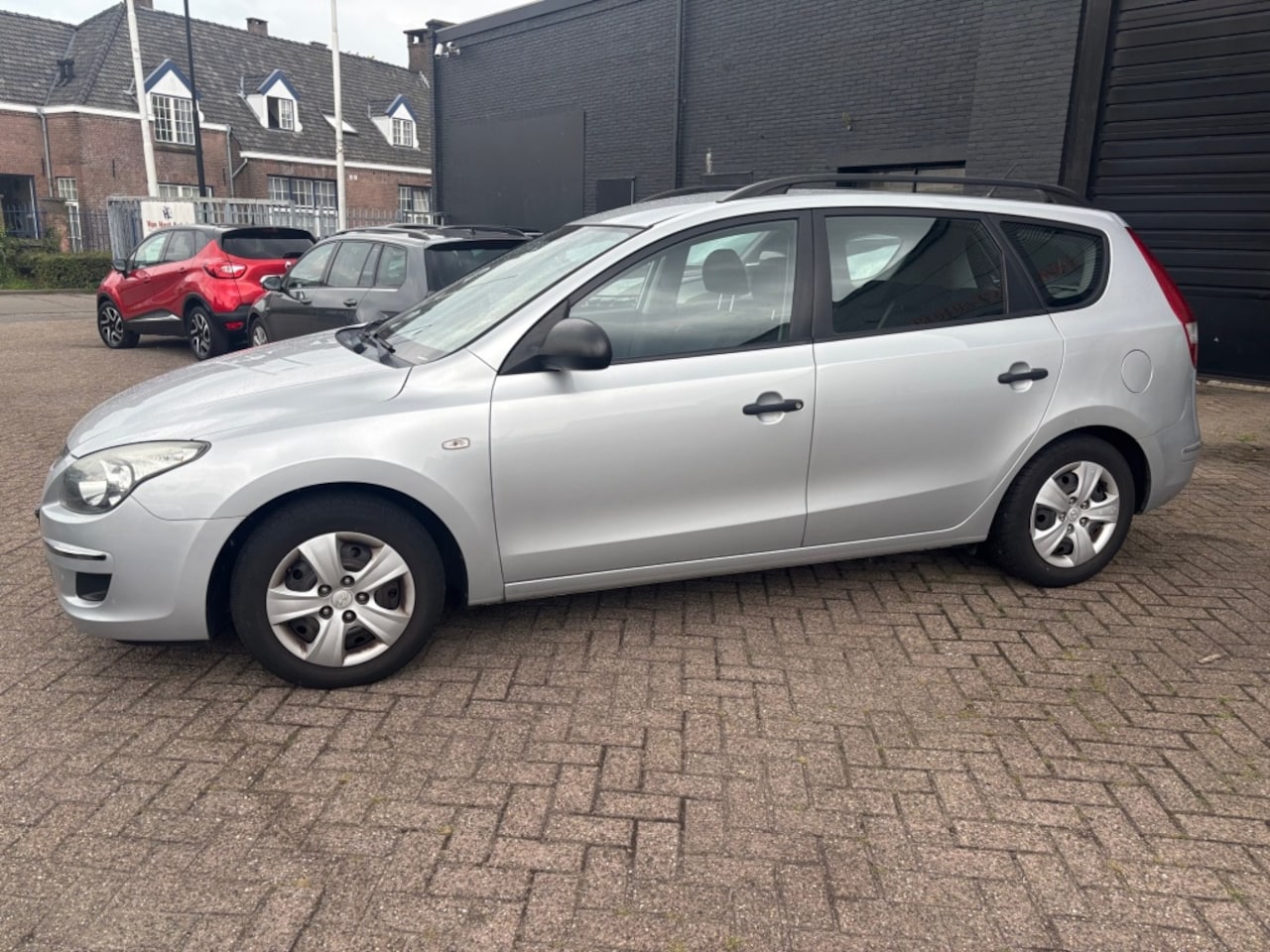 Hyundai i30 - 1.4i i-Drive AIRCO | ELEK RAMEN - AutoWereld.nl
