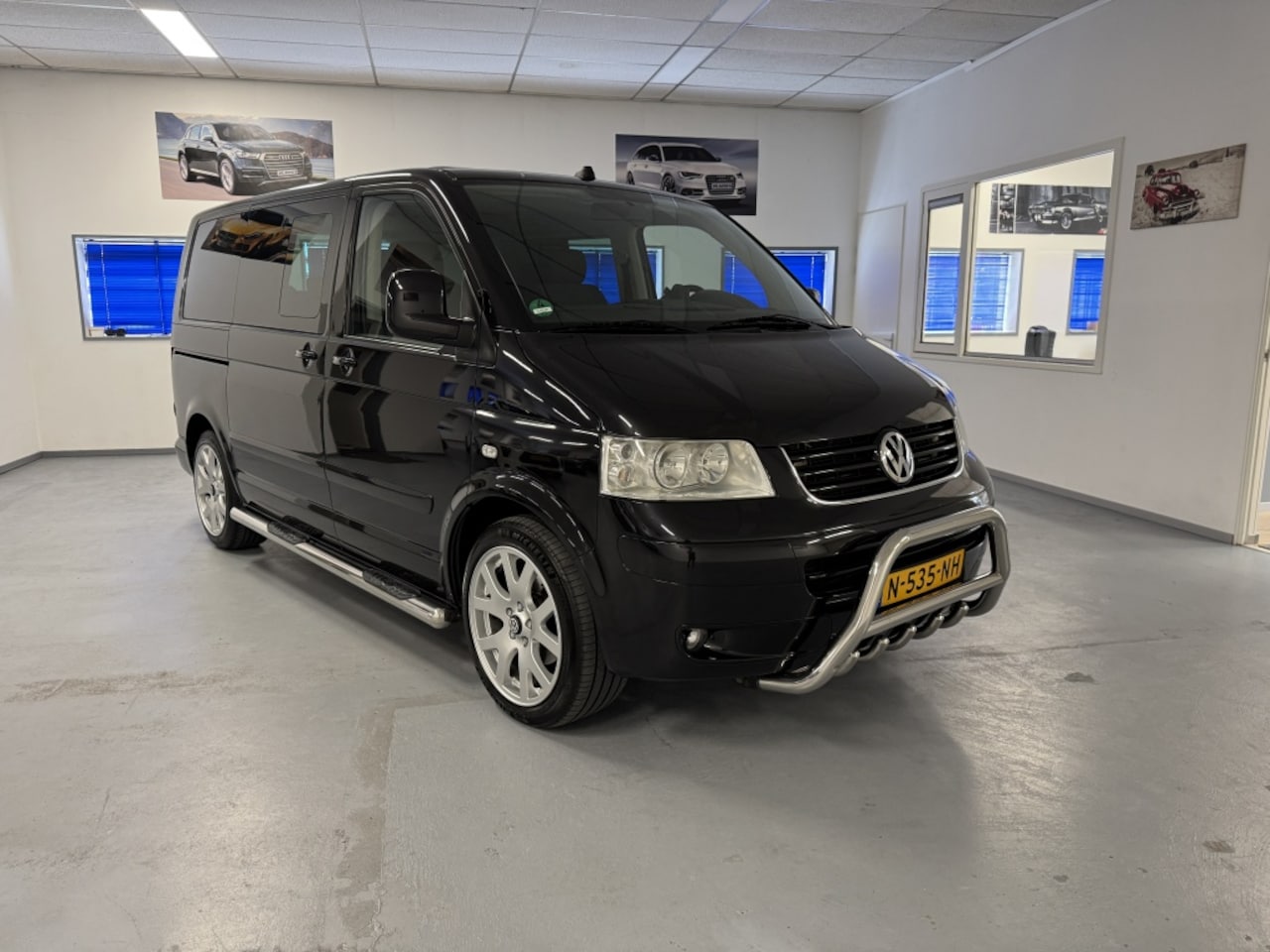 Volkswagen Transporter Multivan - 2.5 TDI AUTOMAAT 7 PERS - AutoWereld.nl