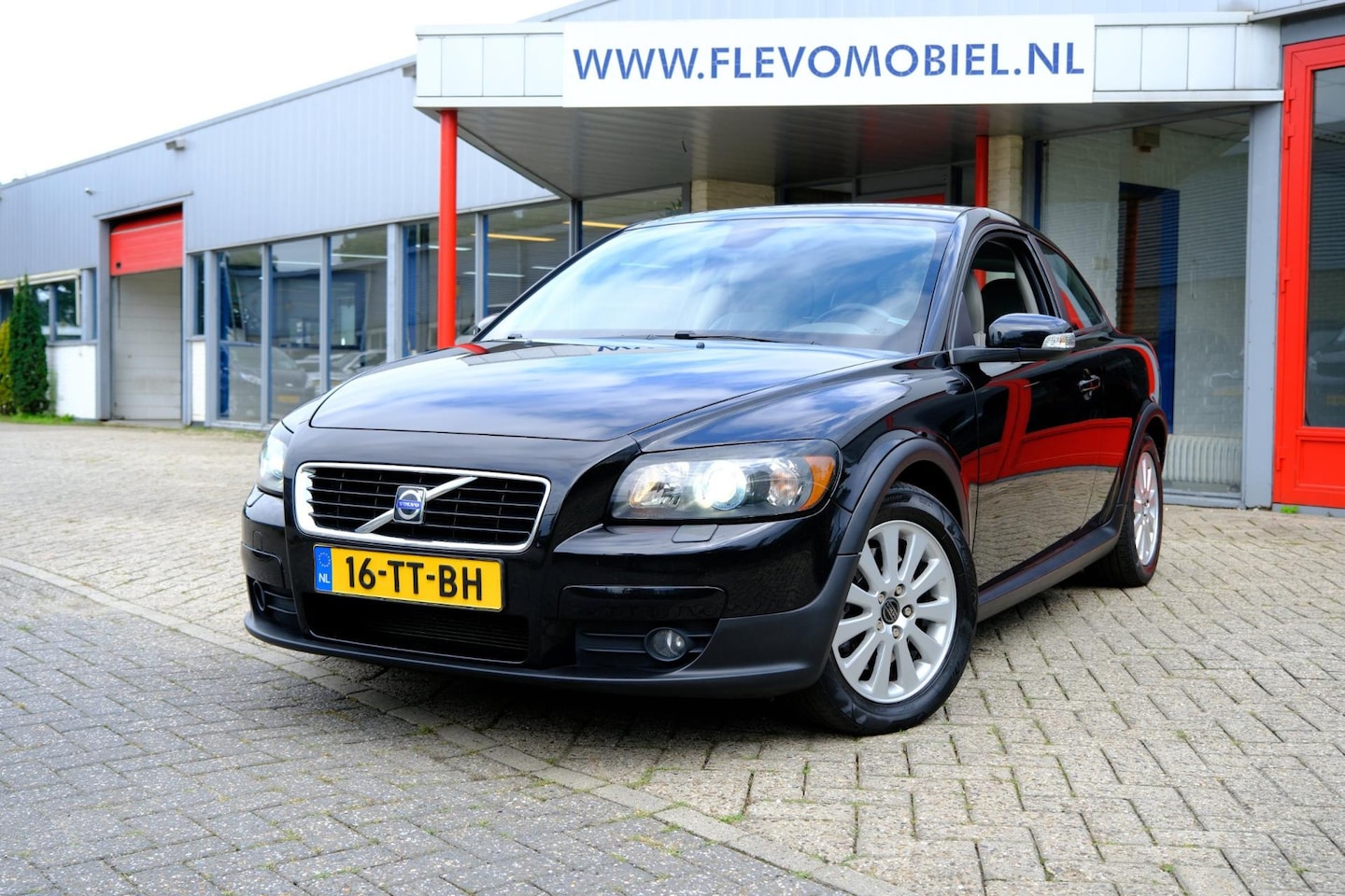 Volvo C30 - 2.4i Summum Leder|Xenon|Clima|Stoelverwarming - AutoWereld.nl