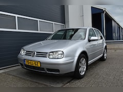 Volkswagen Golf - 1.6-16V Oxford lees tekst