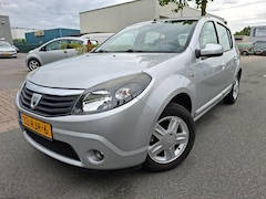 Dacia Sandero - 1.2 Blackline AIRCO/PARKEERSENSOREN/TREKHAAK