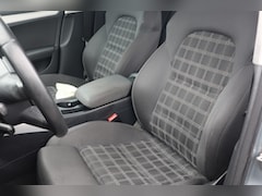 Audi A4 Limousine - 2.0 TFSI Pro Line Business | Nieuw Binnen | Automaat | Cruise | Trekhaak
