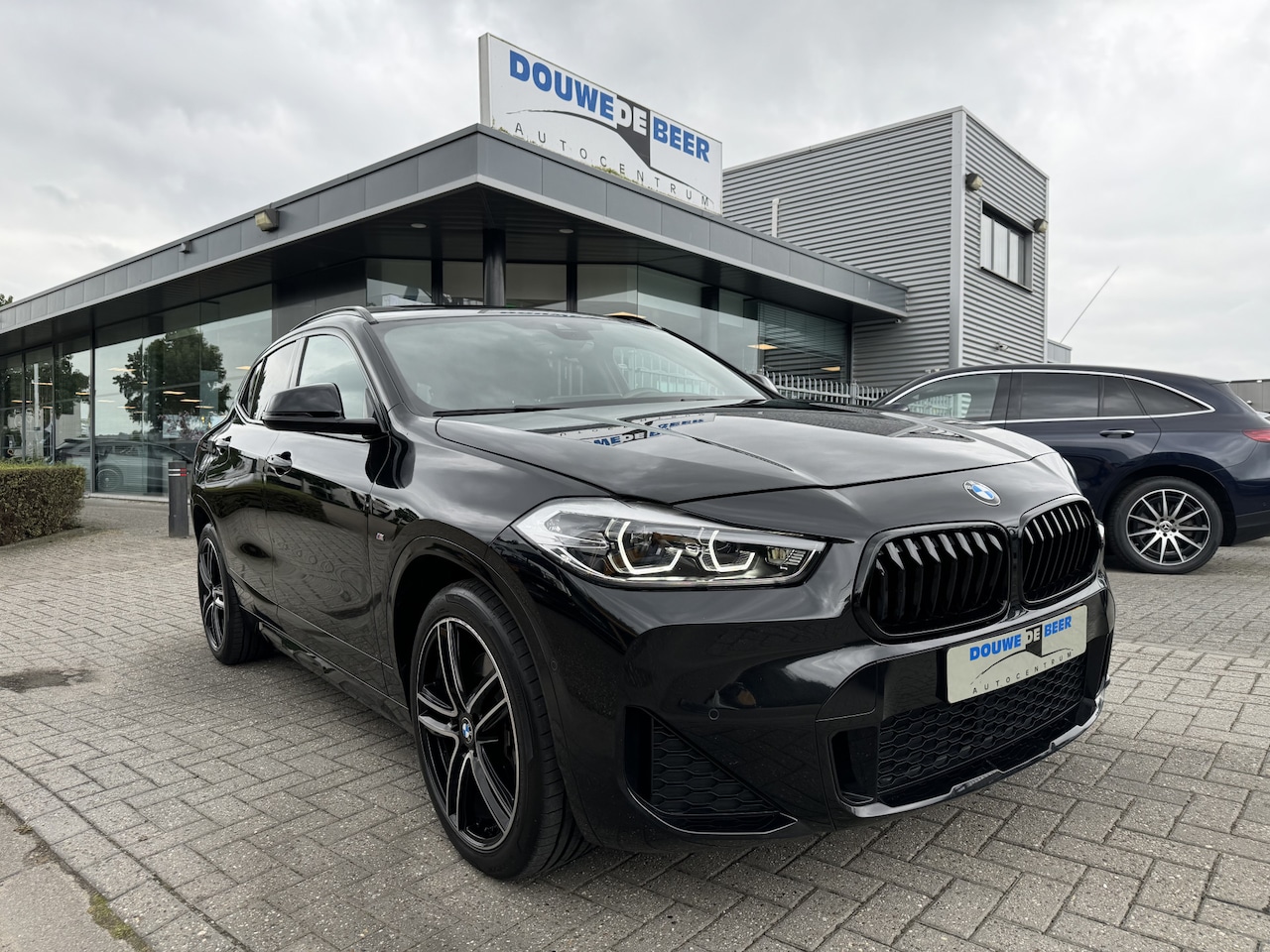 BMW X2 - xDrive20i M-sport Pano.dak|Head-up|Leer|Navi Plus - AutoWereld.nl