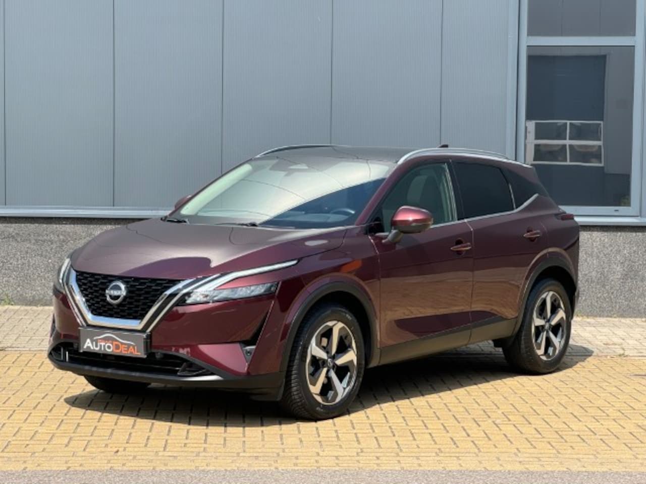 Nissan Qashqai - 1.3 MHEV N-Connecta Pano dak - AutoWereld.nl
