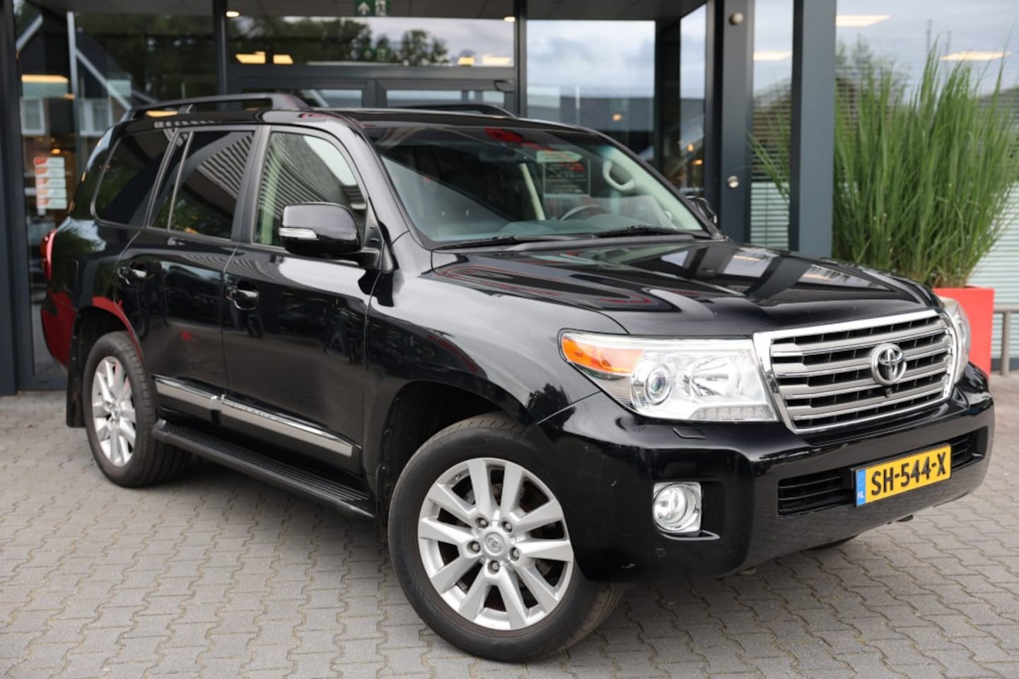 Toyota Land Cruiser V8 - 4.5 D EXECUTIVE A/T 5 SITZ MARGE - AutoWereld.nl