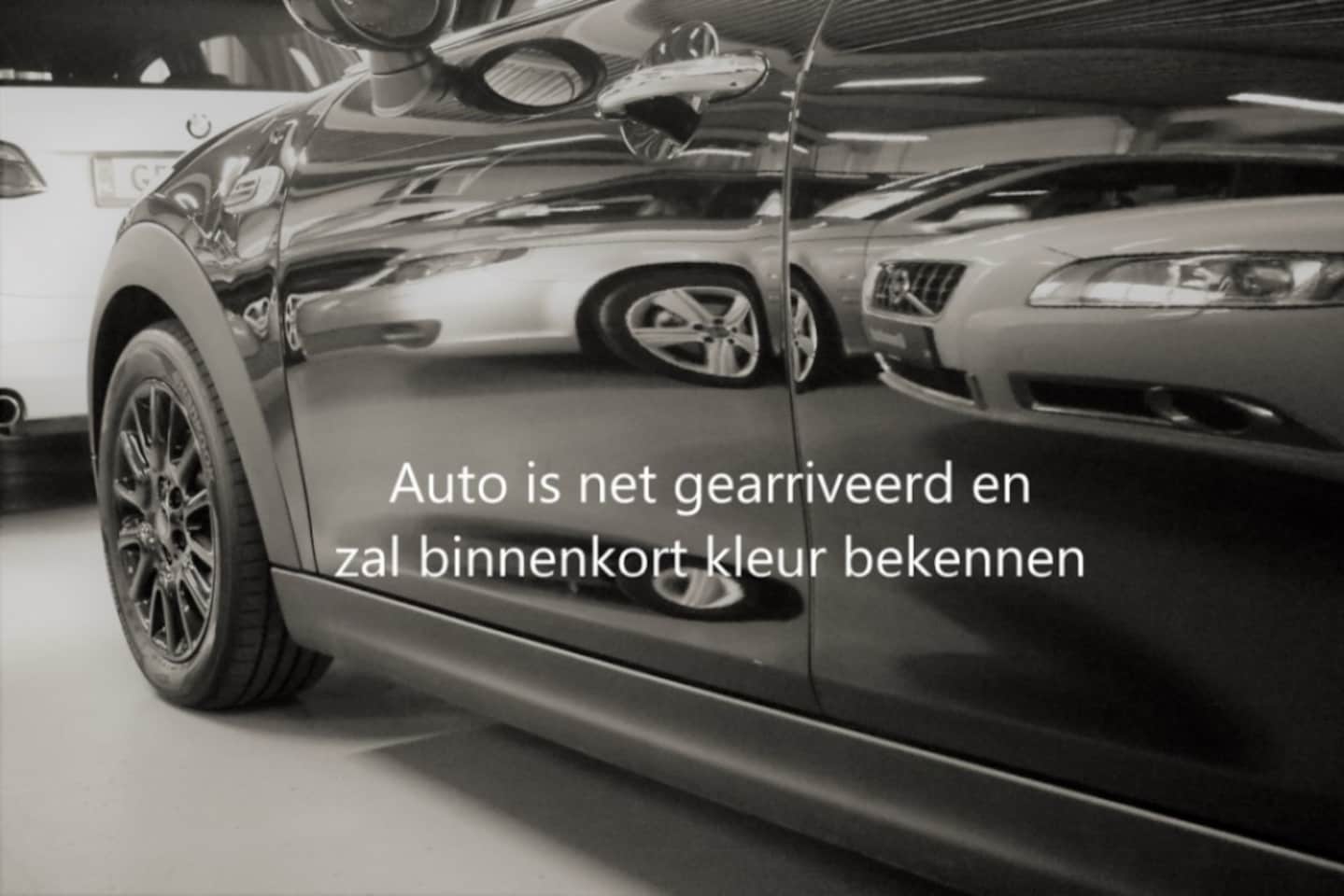BMW 3-serie - 325I BUSINESS LINE / 6 CILINDER / AIRCO / SEDAN / AUTOMAAT - AutoWereld.nl