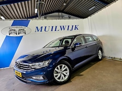 Volkswagen Passat Variant - 1.5 TSI Business / Trekhaak / Camera / NL Auto