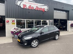 Renault Mégane - Megane 1.5 DCI BOSE Navi - Airco - Cruise - Trekhaak - Nieuwe Koppeling - Nieuwe APK