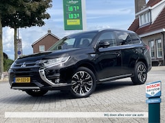 Mitsubishi Outlander - 2.0 PHEV 4WD Business / Org NL / Camera / Navi / Stoelverwarming / Trekhaak / Led / Clima
