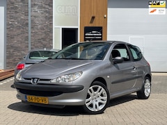 Peugeot 206 - 1.4 X-line