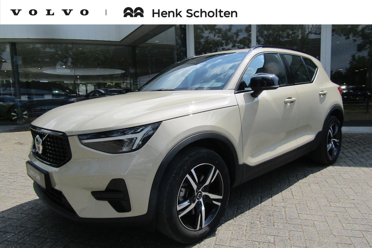 Volvo XC40 - B4 Mild Hybrid Plus Dark | Premium Audio by Harman Kardon | Adaptive Cruise Control | Blin - AutoWereld.nl