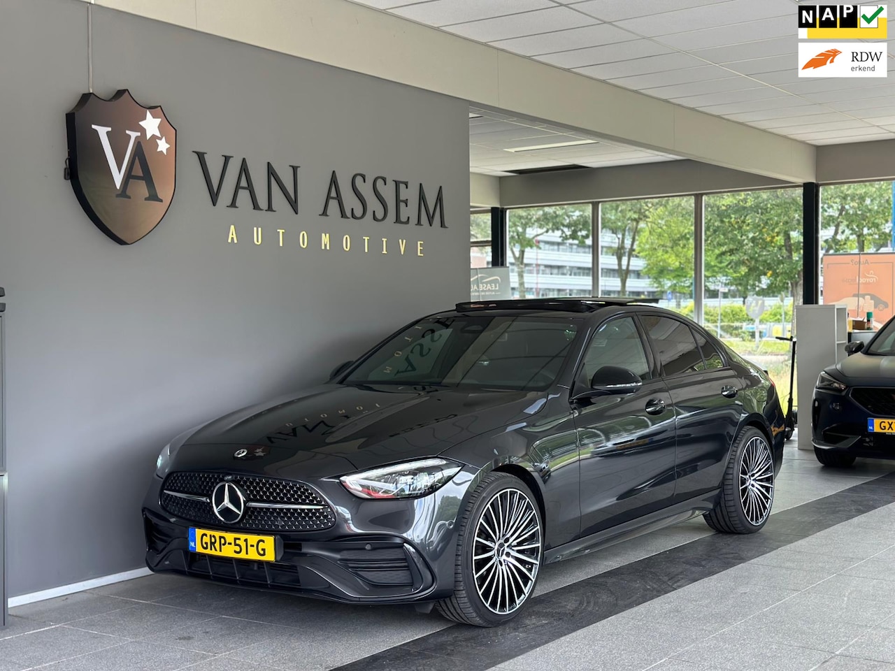 Mercedes-Benz C-klasse - 300 e AMG Line Limited 300 e AMG Line Limited - AutoWereld.nl