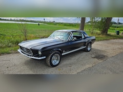Ford Mustang - hardtop