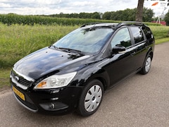 Ford Focus Wagon - 1.6 Trend Airco/Nieuwe APK/Stoelverwarming/Stuurbediening