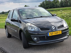 Renault Clio - 1.6-16V Dynamique