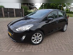 Ford Fiesta - 1.1 Trend 5 Drs.* 86 pk * AIRCO * LMV * PDC * NAVI