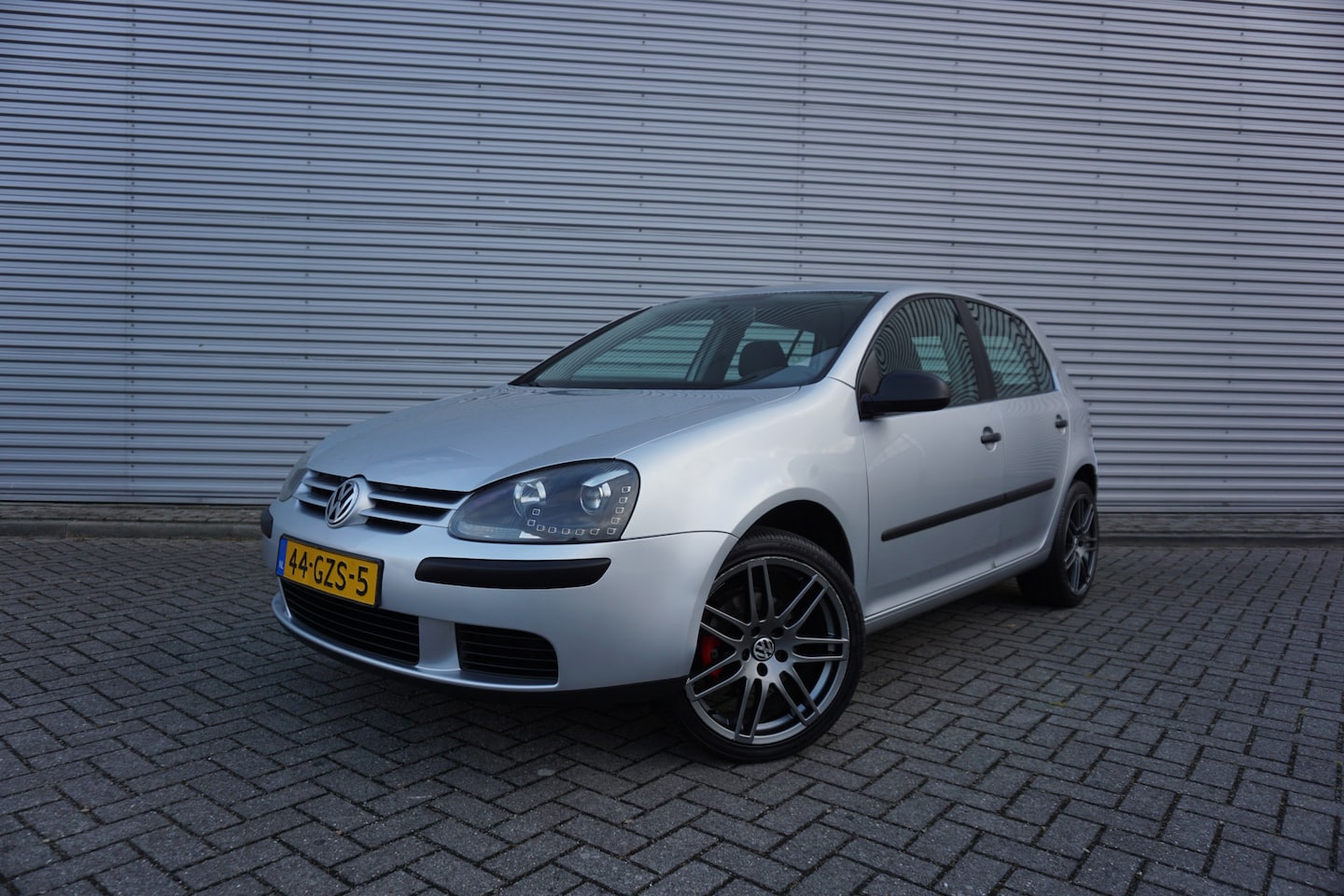 Volkswagen Golf - 1.9 TDI Trendline Airco / Navi / Cruise / Elektr. ramen / Trekhaak / NAP - AutoWereld.nl