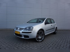 Volkswagen Golf - 1.9 TDI Trendline Airco / Navi / Cruise / Elektr. ramen / Trekhaak / NAP