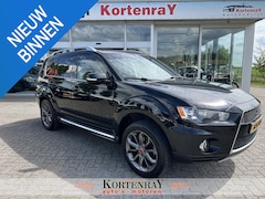 Mitsubishi Outlander - 2.0 Intro Edition N.a.p. Navi , Tv Scherm, ook achterin, zie foto, s
