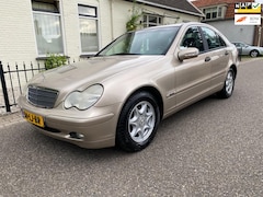 Mercedes-Benz C-klasse - 180 K. Classic Automaat, leder, radio/mp3, Trekhaak, NAP