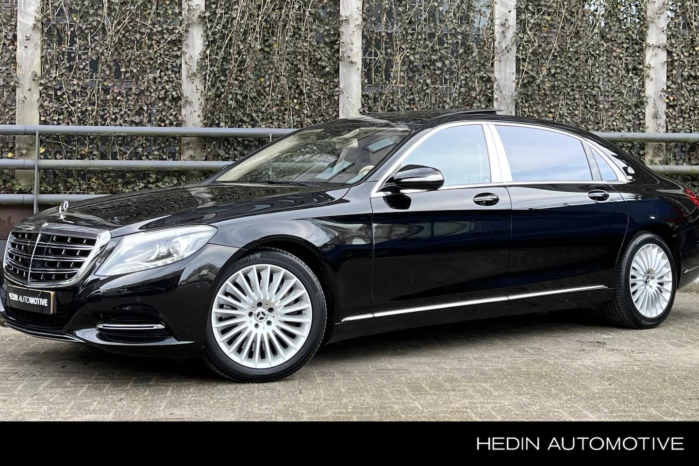 Mercedes-Benz S-klasse - S 500 Maybach Limousine Automaat | Designo | Chauffeur Pakket | Exclusiefpakket | Burmeste - AutoWereld.nl