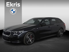 BMW 5-serie Touring - 530e | M Sportpakket Pro | Individual lak | Travel pakket | Innovation pakket | Trekhaak