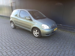 Toyota Yaris - 1.3 VVT-i Sol / AANBIEDING