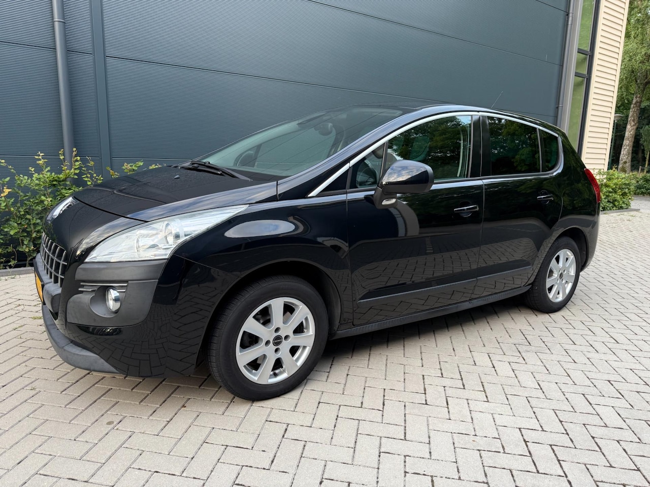 Peugeot 3008 - 1.6 THP ST groot navi multimedia scherm - AutoWereld.nl