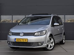 Volkswagen Touran - 1.4 TSI Highline Pano - Camera - Navi - Xenon - Cruise