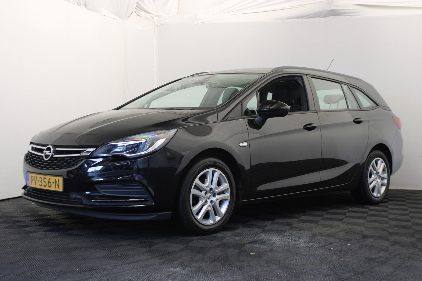 Opel Astra Sports Tourer - 1.0 Online Edition |Trekhaak| - AutoWereld.nl