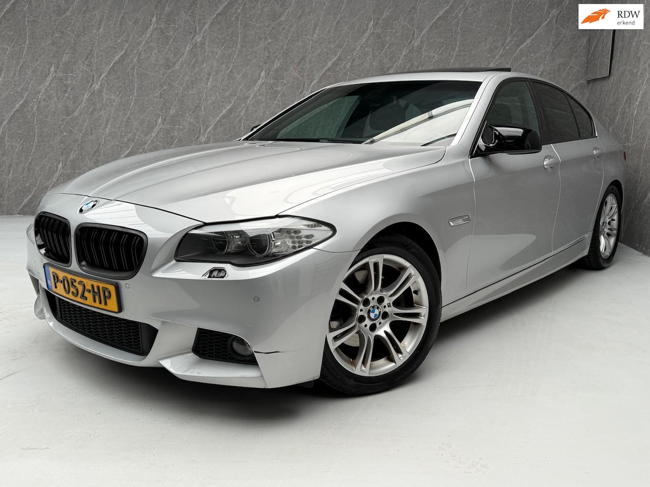 BMW 5-serie - 523i M-Pakket / AUT / Open Dak - AutoWereld.nl