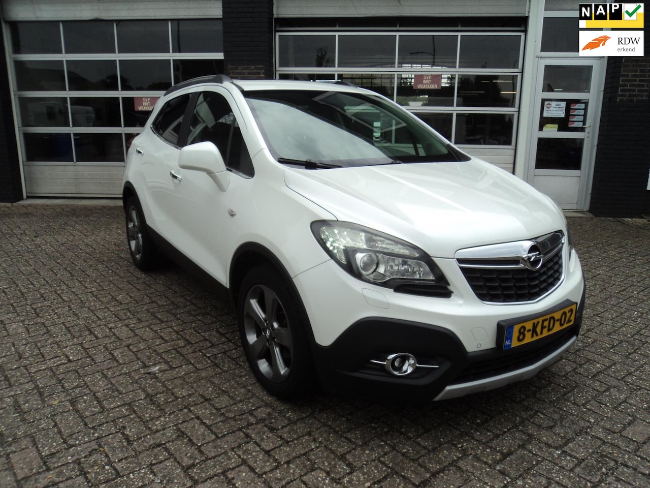 Opel Mokka - 1.6 Cosmo Camera Stoelverwarming Trekhaak - AutoWereld.nl