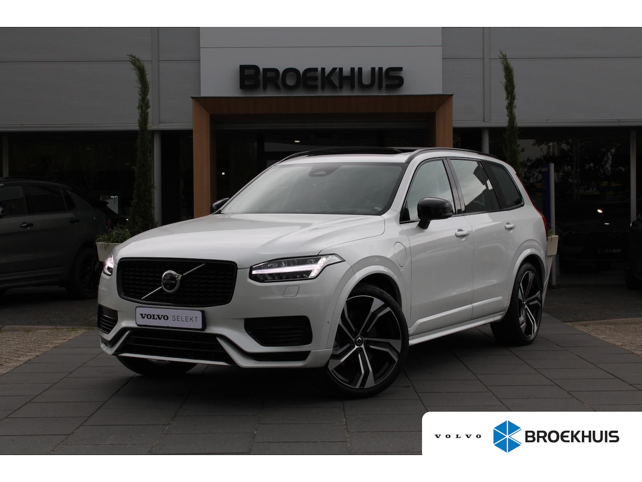 Volvo XC90 - T8 Recharge AWD Ultimate Dark | Full Option! | Bowers & Wilkins | trekhaak | Gelamineerde - AutoWereld.nl