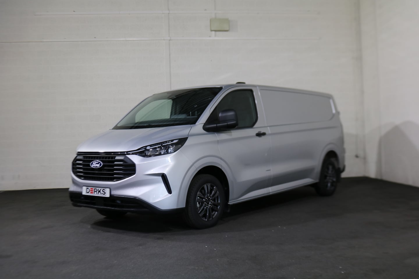 Ford Transit Custom - 2.0 TDCI 170pk L2 H1 Trend Airco Navigatie Camera Adapt. Cruise - AutoWereld.nl