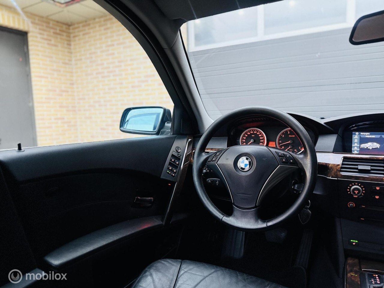 BMW 5-serie - 545i V8 Executive|Leer|Navi|Android|Style128|APK - AutoWereld.nl