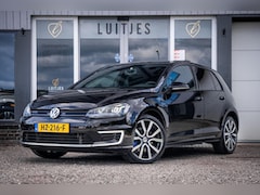Volkswagen Golf - 1.4 TSI GTE Pano-dak I Trekhaak I 1e-eig. I Stoelverw. I Historie aanwezig